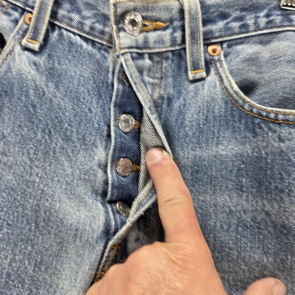 Vintage Levis 501 Jeans Mens Blue Straight Button Fly Y2K Mexico Fits 30x30